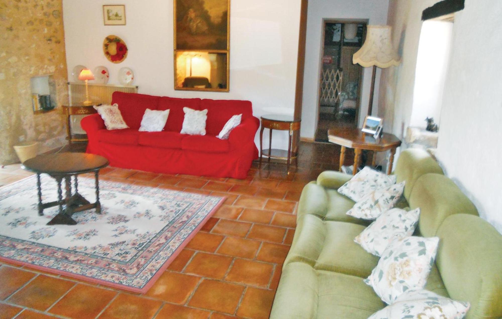 Awesome Home In Campsegret Екстер'єр фото