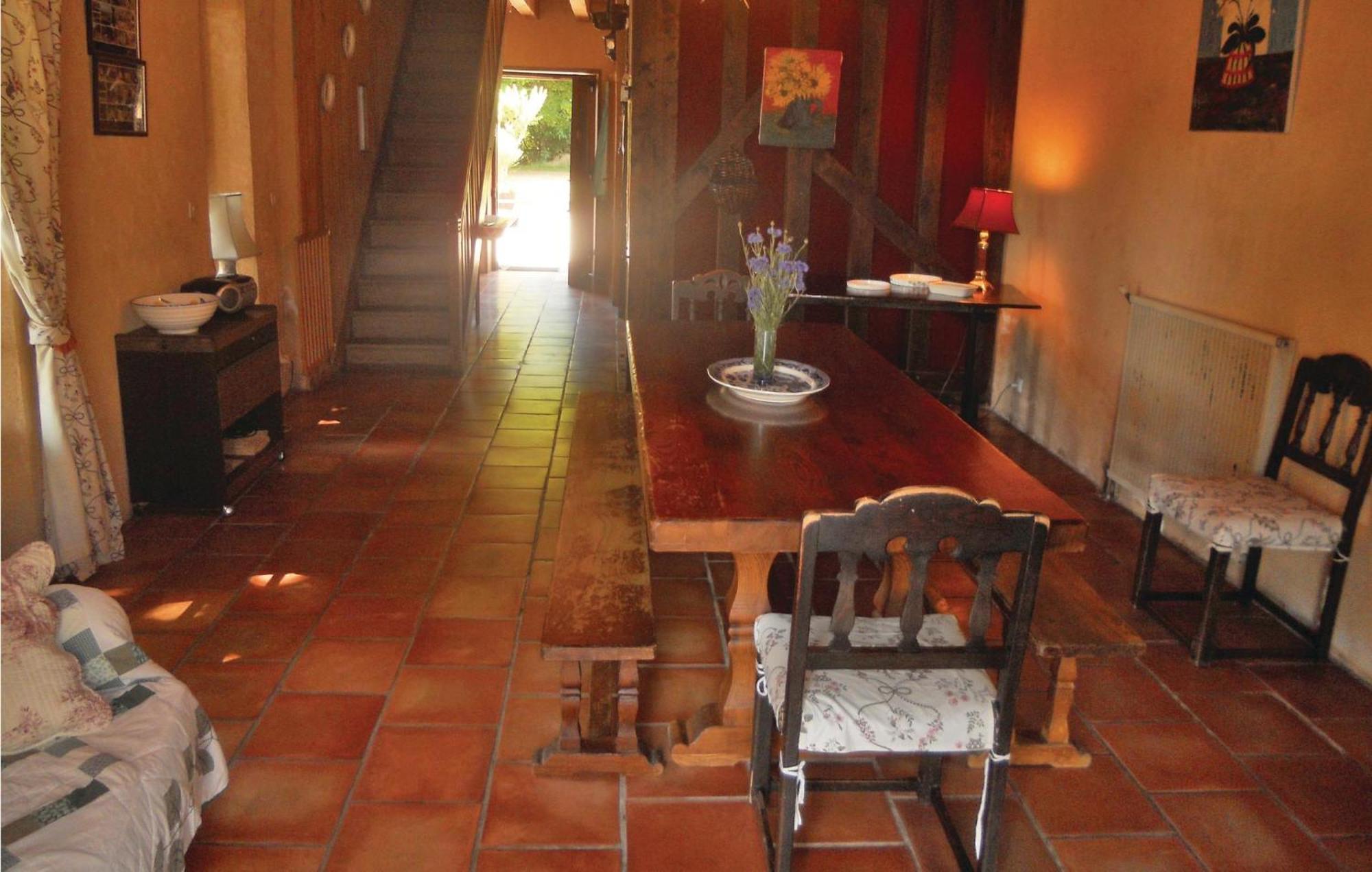 Awesome Home In Campsegret Екстер'єр фото